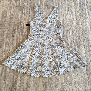 Floral Lace Sleeveless Dress Withe And Black